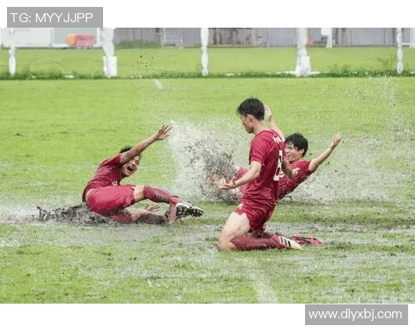 全运会回顾：西安足球队展现灵活战术与团队协作的精彩表现