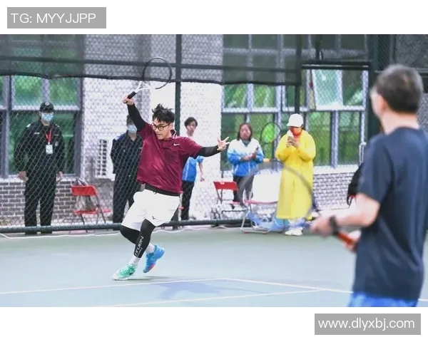 杭州网球队总决赛耐力表现分析与赛事精彩瞬间回顾 杭州网球队总决赛耐力表现分析与赛事精彩瞬间回顾