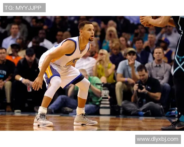 模仿帝如何通过模仿足球明星的技巧与风格赢得观众的喜爱与关注 模仿帝如何通过模仿足球明星的技巧与风格赢得观众的喜爱与关注